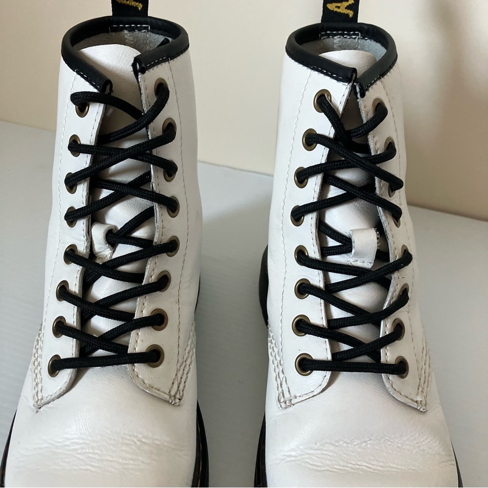 Dr. Martens Women’s Zavala White Combat Boots size 6 - Picture 5 of 11
